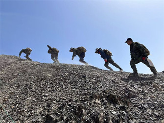 砥礪前行探礦脈 地質(zhì)人風(fēng)采耀山野
